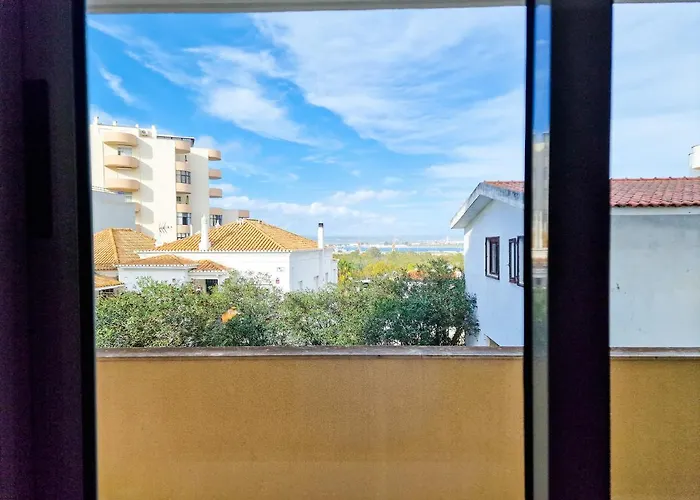 Rocha Oceano Azul Charming